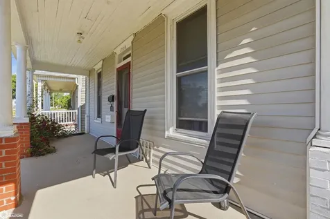 1710 Mount Pleasant Street Burlington IA 52601