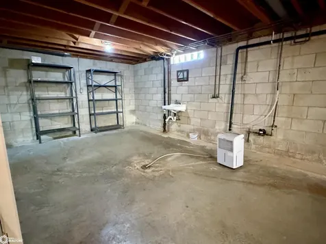 1107 4th Avenue Ackley IA 50601