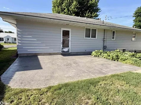1107 4th Avenue Ackley IA 50601