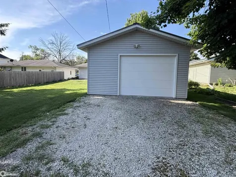 1107 4th Avenue Ackley IA 50601
