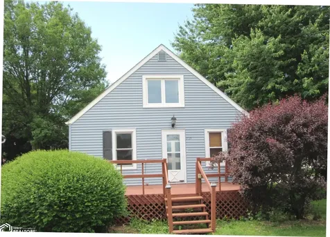 115 4th Avenue W Leland IA 50453
