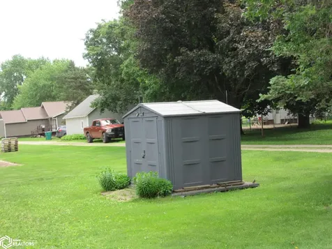 115 4th Avenue W Leland IA 50453