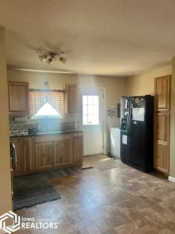 407 Main Street Montrose IA 52639