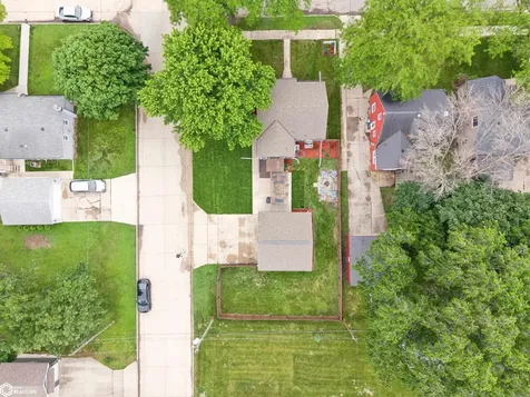 962 15th Place NE Mason City IA 50401