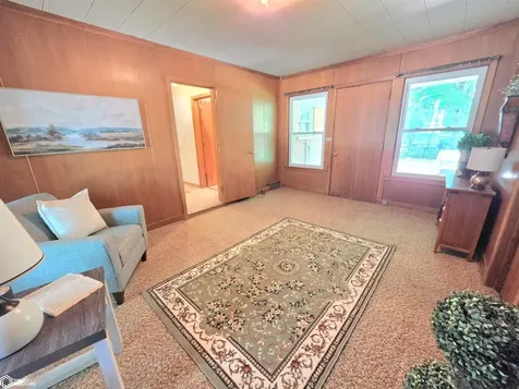 954 6th Place SE Mason City IA 50401
