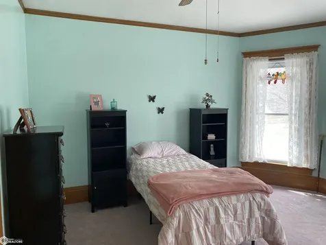 112 S Federal Street Hampton IA 50441