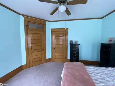 112 S Federal Street Hampton IA 50441