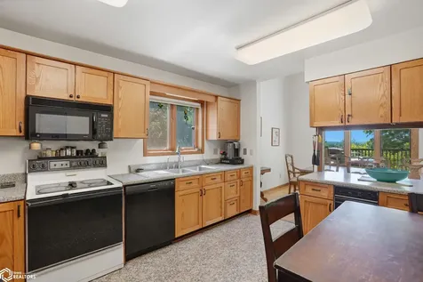 4005 Bluff Road Fort Madison IA 52627