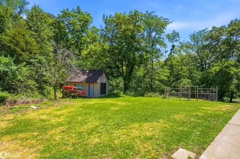 4005 Bluff Road Fort Madison IA 52627