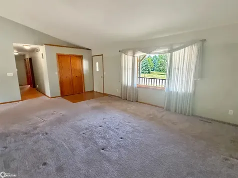 421 12th Avenue NE Hampton IA 50441