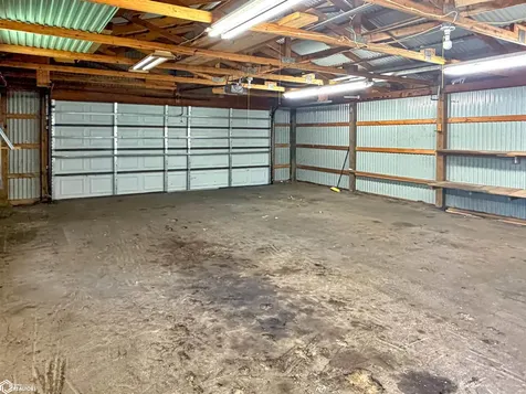 421 12th Avenue NE Hampton IA 50441