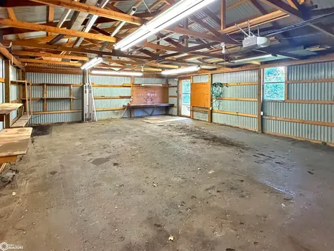 421 12th Avenue NE Hampton IA 50441