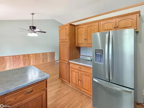 421 12th Avenue NE Hampton IA 50441