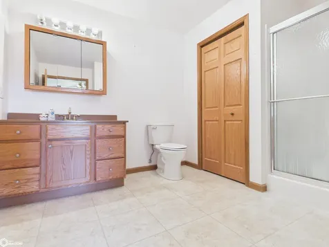 3252 Brookshire Drive Keokuk IA 52632