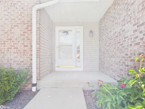 3252 Brookshire Drive Keokuk IA 52632