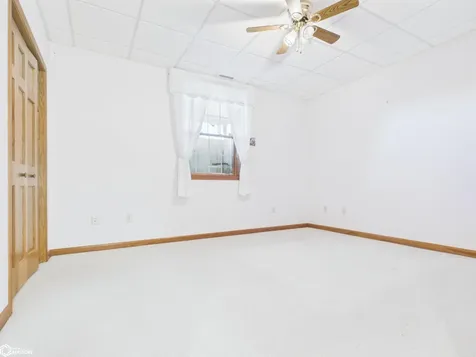3252 Brookshire Drive Keokuk IA 52632