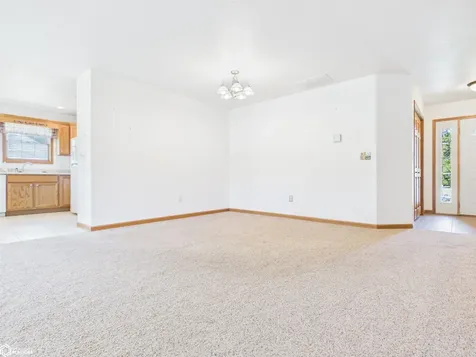 3252 Brookshire Drive Keokuk IA 52632