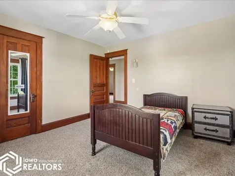 15185 Iowa City Road Burlington IA 52601