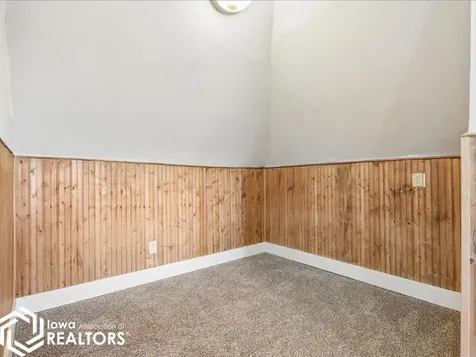 15185 Iowa City Road Burlington IA 52601