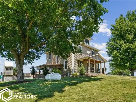 15185 Iowa City Road Burlington IA 52601