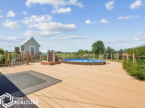 15185 Iowa City Road Burlington IA 52601