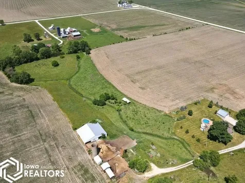 15185 Iowa City Road Burlington IA 52601