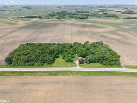 21194 Eagle Avenue Clear Lake IA 50428