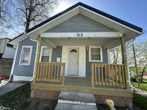 212 N Clay Street Ottumwa IA 52501