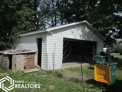 1695 Taft Avenue Klemme IA 50449