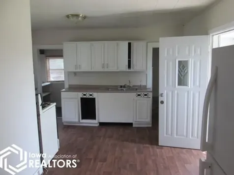 1695 Taft Avenue Klemme IA 50449