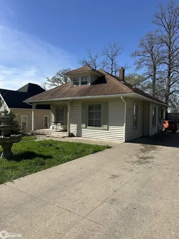 932 Sheffield Street Ottumwa IA 52501