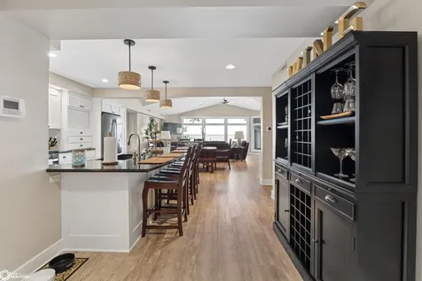 5364 Lakeview Drive Clear Lake IA 50428