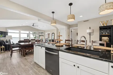 5364 Lakeview Drive Clear Lake IA 50428