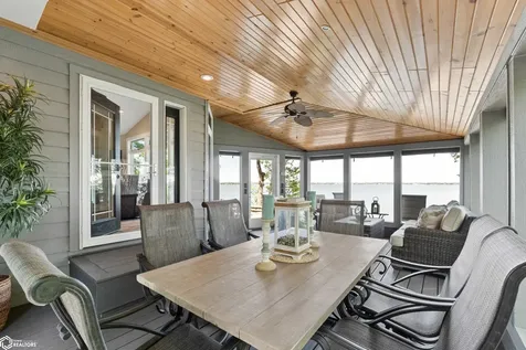 5364 Lakeview Drive Clear Lake IA 50428