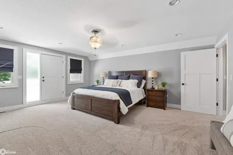 5364 Lakeview Drive Clear Lake IA 50428