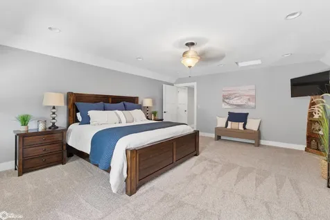 5364 Lakeview Drive Clear Lake IA 50428