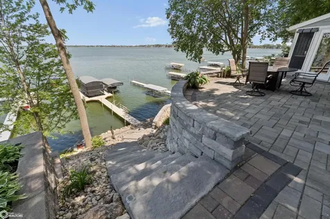 5364 Lakeview Drive Clear Lake IA 50428