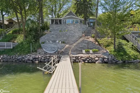 5364 Lakeview Drive Clear Lake IA 50428