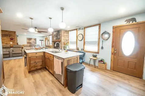 9058 28th Street Ottumwa IA 52501