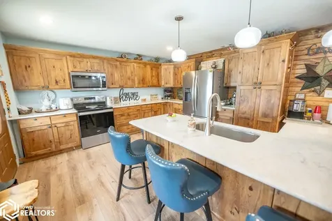 9058 28th Street Ottumwa IA 52501