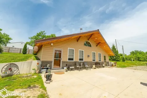 9058 28th Street Ottumwa IA 52501