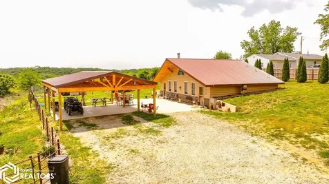 9058 28th Street Ottumwa IA 52501