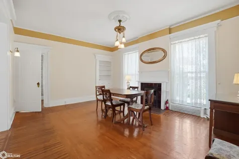 201 Spring Street Burlington IA 52601