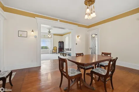 201 Spring Street Burlington IA 52601