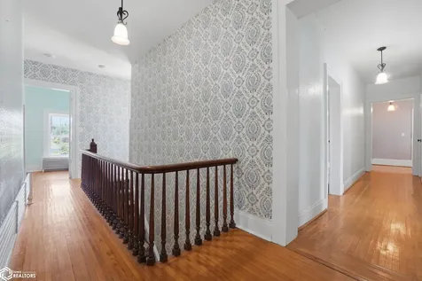 201 Spring Street Burlington IA 52601