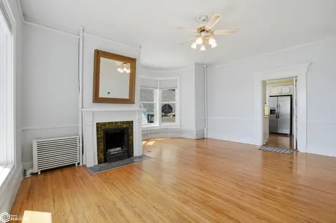 201 Spring Street Burlington IA 52601