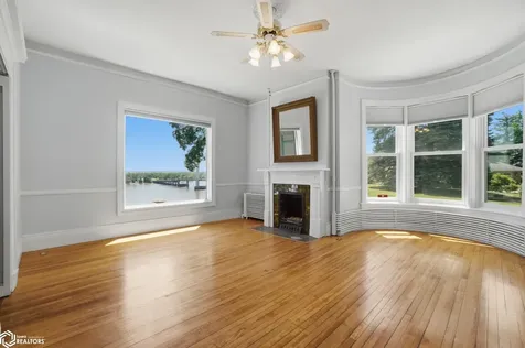 201 Spring Street Burlington IA 52601