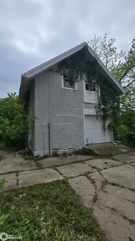 506 S 6th Street Forest City IA 50436