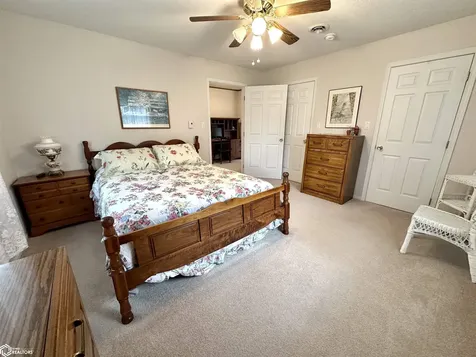 1524 Reed Street Grinnell IA 50112
