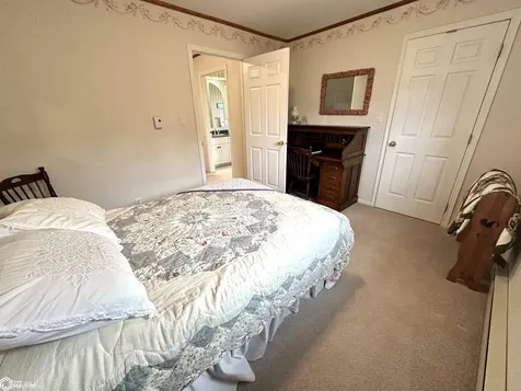 1524 Reed Street Grinnell IA 50112